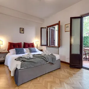 https://mamo-florence-alfani-deluxe-apartment.it-tuscanyhotel.com