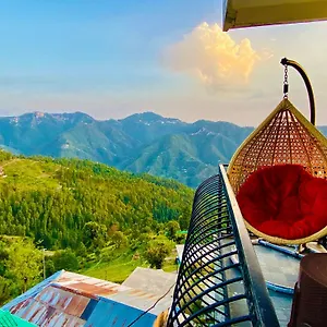Royal Ace !! Mountain View Rooms!! Private Balcony!! Hotel